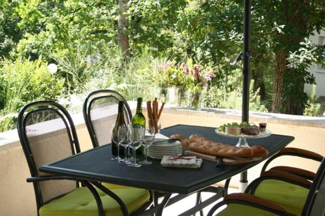 Etang Vallier Resort Brossac Exterior photo